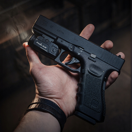 Latarka do zamocowania na broń Fenix GL06 600 lm LED do broni pistolet