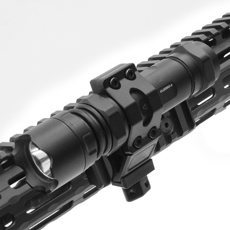 UTG PRO MTURS09M szyna Picatinny M LOK 8 slotów 93 mm aluminium
