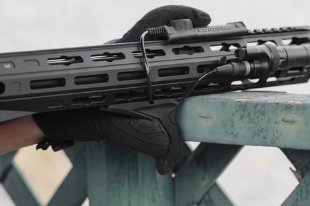 Strike Industries Chwyt Link Angled HandStop Uchwyt rączka HandStop M-LOK