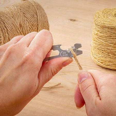 Brelok otwieracz NiteIze z narzędziami multitool nóż śrubkręt karabińczyk
